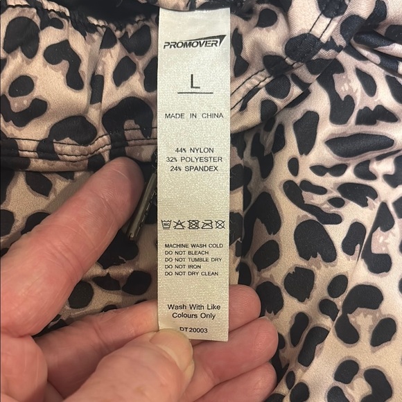 Leopard Print Pocket Shorts - Picture 4 of 10